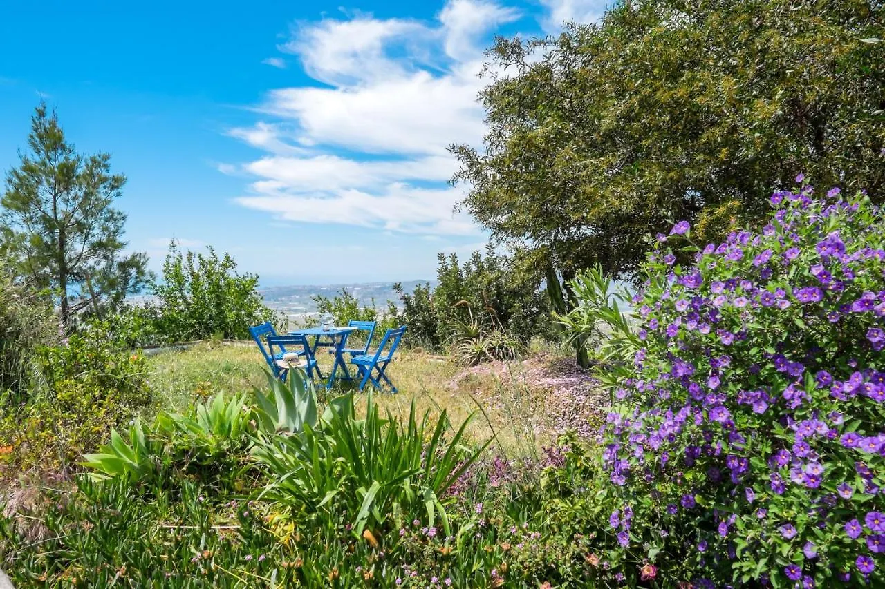 Villa With 3 Bedrooms In Malaga With Wonderful Sea View Private Pool And Wifi 6 Km From The Beach Arenas  Arenas (Malaga)